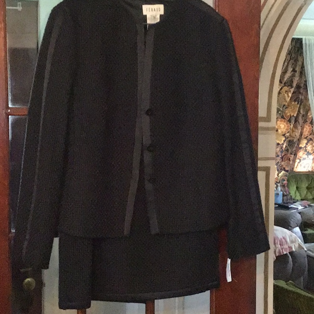 #FERAUD # Skirt SUIT